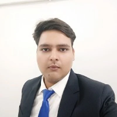 Retrato de Aditya Shukla, alumno en prácticas