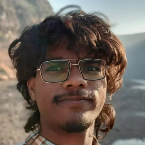 Retrato de Amarnath Apuri, alumno en prácticas