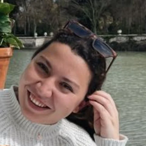 Retrato de Coral Alarcón, alumna en prácticas