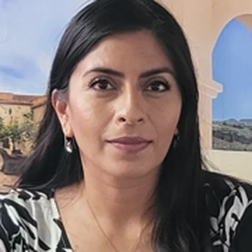 Retrato de Lourdes Abad, alumna en prácticas
